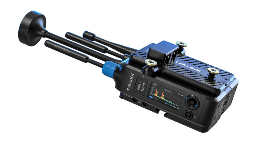 Teradek Bolt 7 750 RX with 2" OLED display