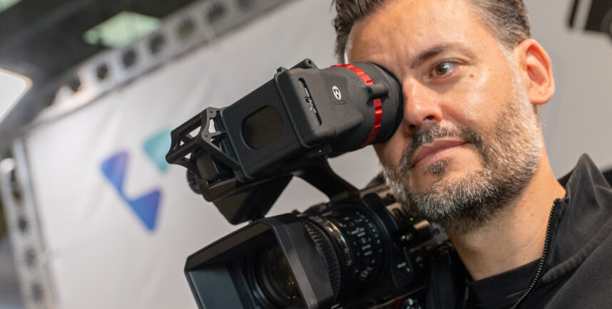 Vocas EL-40 Eyepiece Loupe for the Sony PXW-Z300 Introduced – Magnetic Tool-Free Mount, Flip-Up Design, Swappable Camera Attachments